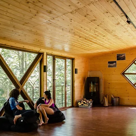 Camp Bilyi Slon * Dzembronia