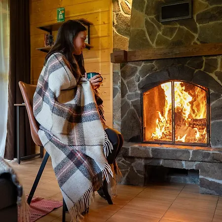 Camp Bilyi Slon אתר קמפינג *